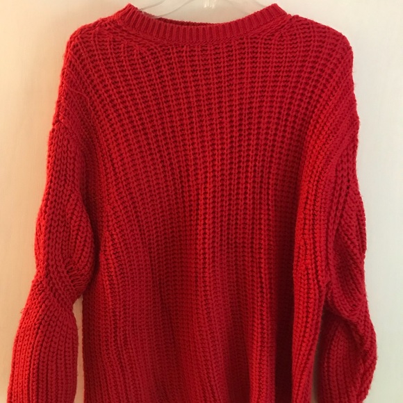Thick Red Knit Sweater - Picture 2 of 4